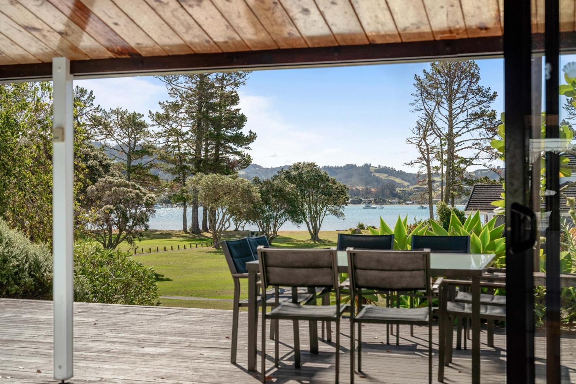 Pauanui Beach House Suntrap Kültér fotó